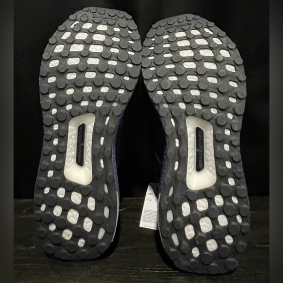 Adidas Ultra Boost 5.0 DNA Core Black Metallic Blue mens size 10 brand new - Picture 5 of 6